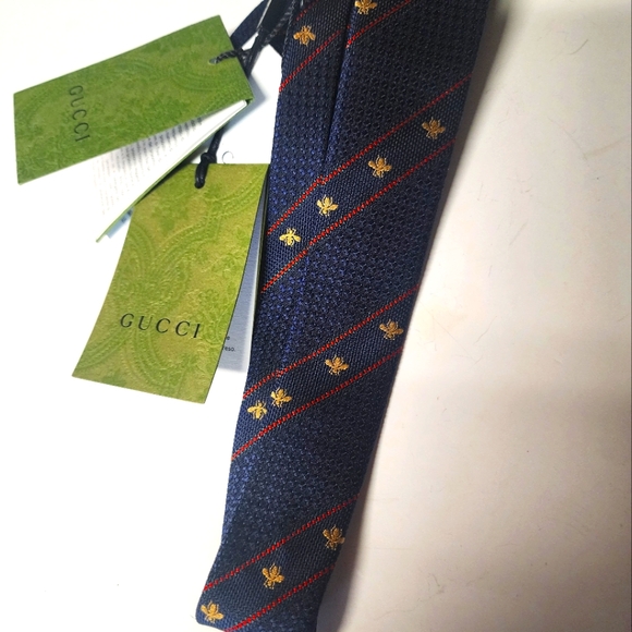 Gucci Golden Bee and Web Stripe Tie - Picture 4 of 4